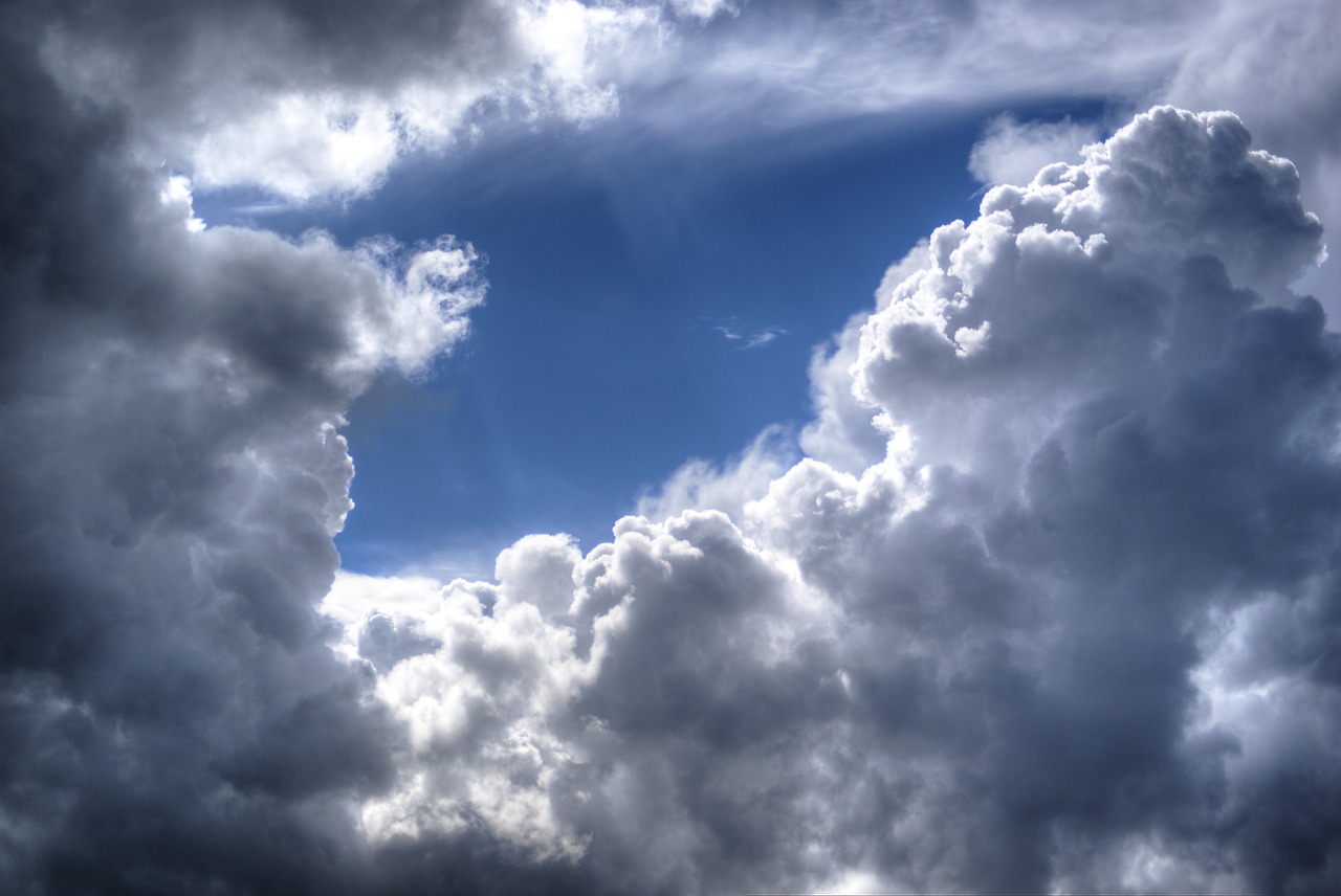 clouds, sky, atmosphere-384672.jpg